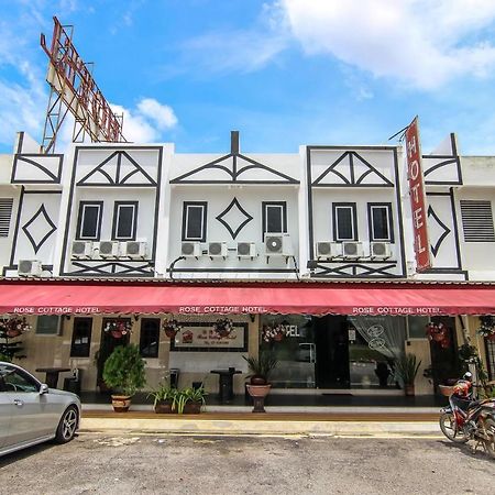 ג'והור בהרו Rose Cottage Hotel Taman Daya מראה חיצוני תמונה