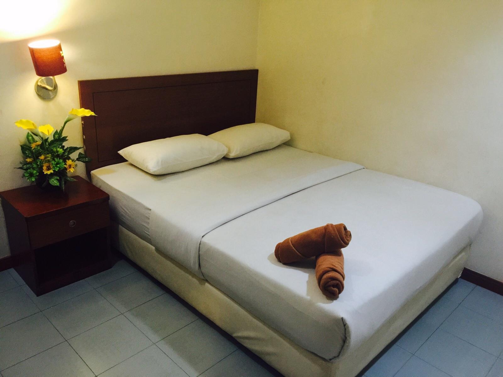 ג'והור בהרו Rose Cottage Hotel Taman Daya מראה חיצוני תמונה