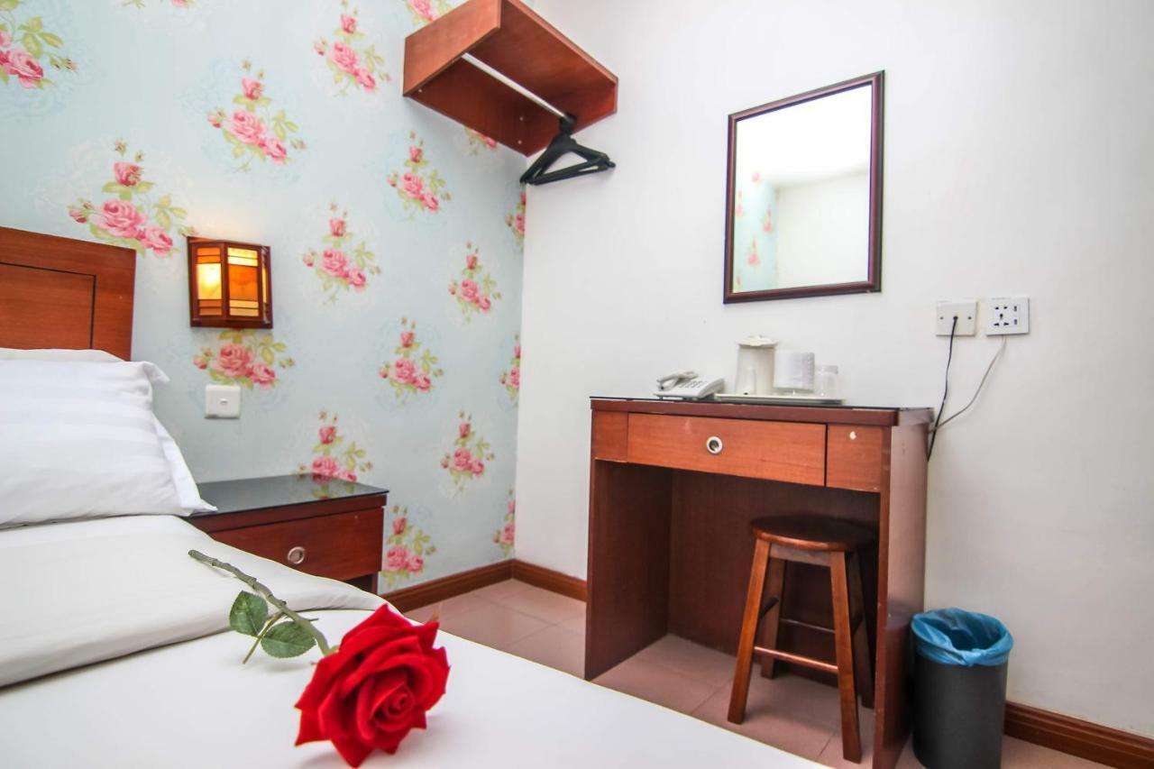 ג'והור בהרו Rose Cottage Hotel Taman Daya מראה חיצוני תמונה